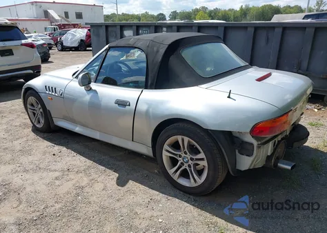 1996 BMW Z3 1.9 из США, поврежденный, VIN 4USCH7320TLB67583